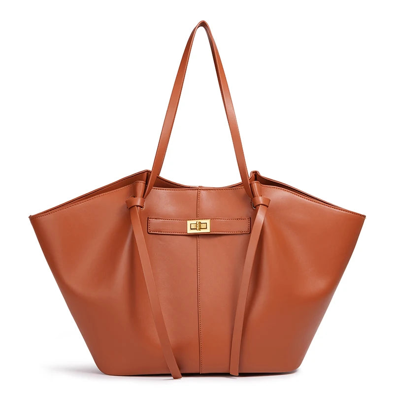 Bolso tote oversize color marrón claro
